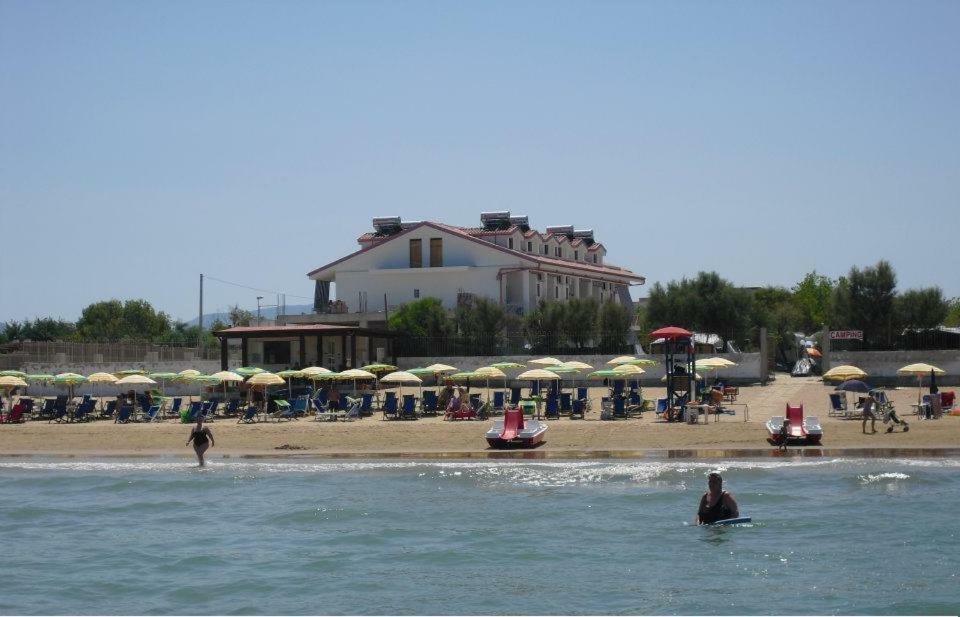 Centro Turistico La Perla Del Gargano Hotel โฟเชวาราโน ภายนอก รูปภาพ